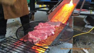 Faire des grillades avec de la lave